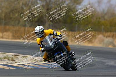 media/Apr-09-2022-SoCal Trackdays (Sat) [[c9e19a26ab]]/Turn 3 (135pm)/